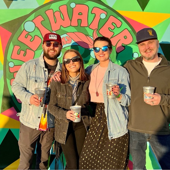 Meet your Posher, Brittani - Picture 3 of 9